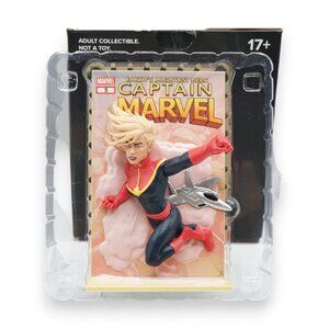Marvel Captain Marvel 3D Comic Standee‎ Figure - Loot Crate EXCLUSIVE